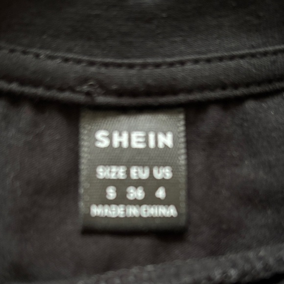 SHEIN Black Long-Sleeve Rhinestone Script Crop Top - Picture 4 of 4